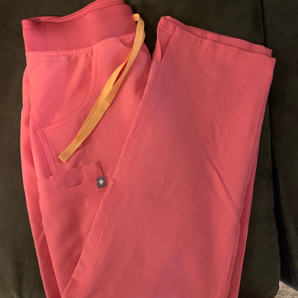 Neon pink kade figs